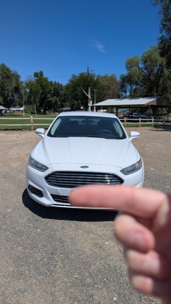 2014 Ford White Fusion - Image 3