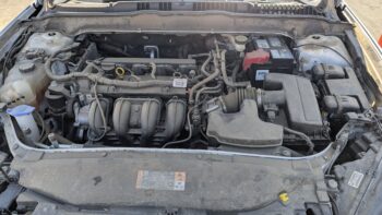 2014 Ford White Fusion - Image 10