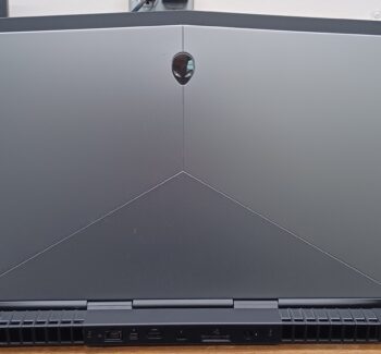 Josh Removed Alienware 15 R3 Laptop Parts Only 081325 - Image 4