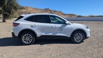 2020 White Ford Escape - Image 4