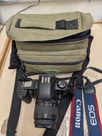 Canon EOS Camera with lens 30-85mm w\ Carry Bag (060226)