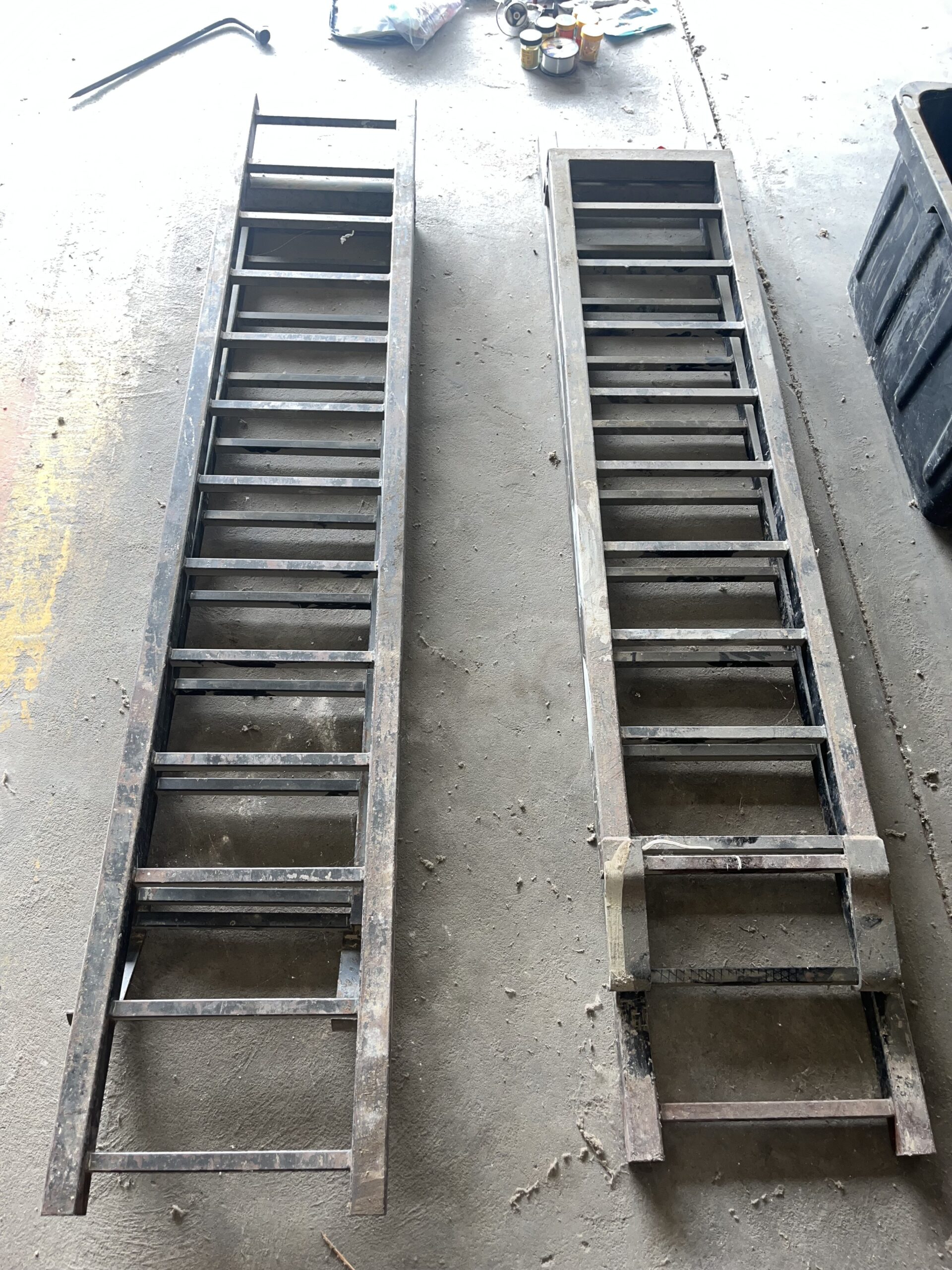 Heavy-Duty Metal Trailer Ramps (2 Pack)