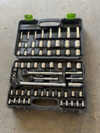 Pittsburgh 64-piece socket set