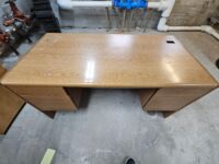 #1025 Desk